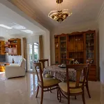 Villa Alzinita